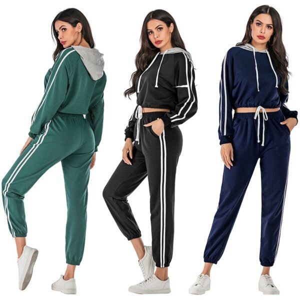 Women’s Striped Shoulder Hoodie with Drawstring Hem – Fashion Pullover Sweatshirt